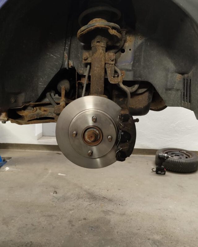 Ist es bei dir auch Zeit für eine neue Bremse? Ich helfe Dir gerne!

0176/66350473 gerne bequem telefonisch einen Termin ausmachen. 

#bremsbeläge #bremsenservice #werkstatt